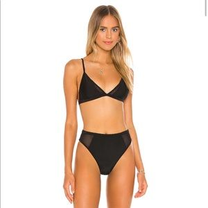 Micaela Top Black & High Waist Bottom
CamilaCoelho